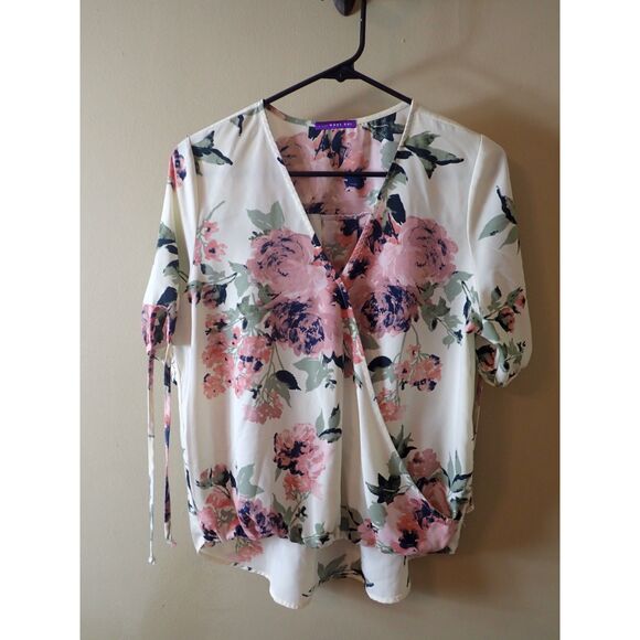 West Kei Flower Blouse White Pink Flowers Flowing T-Shirt Medium - Picture 1 of 9